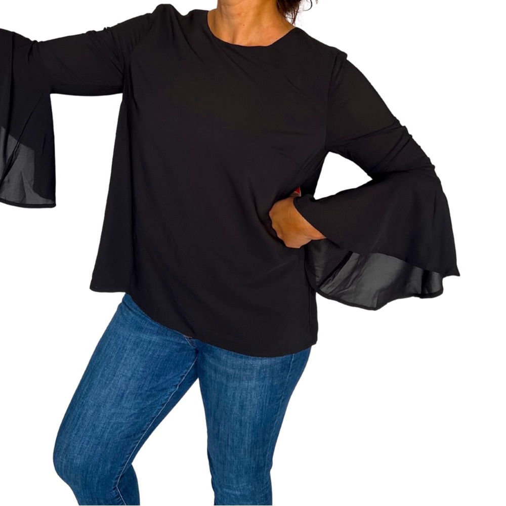 New black long sleeve shirt